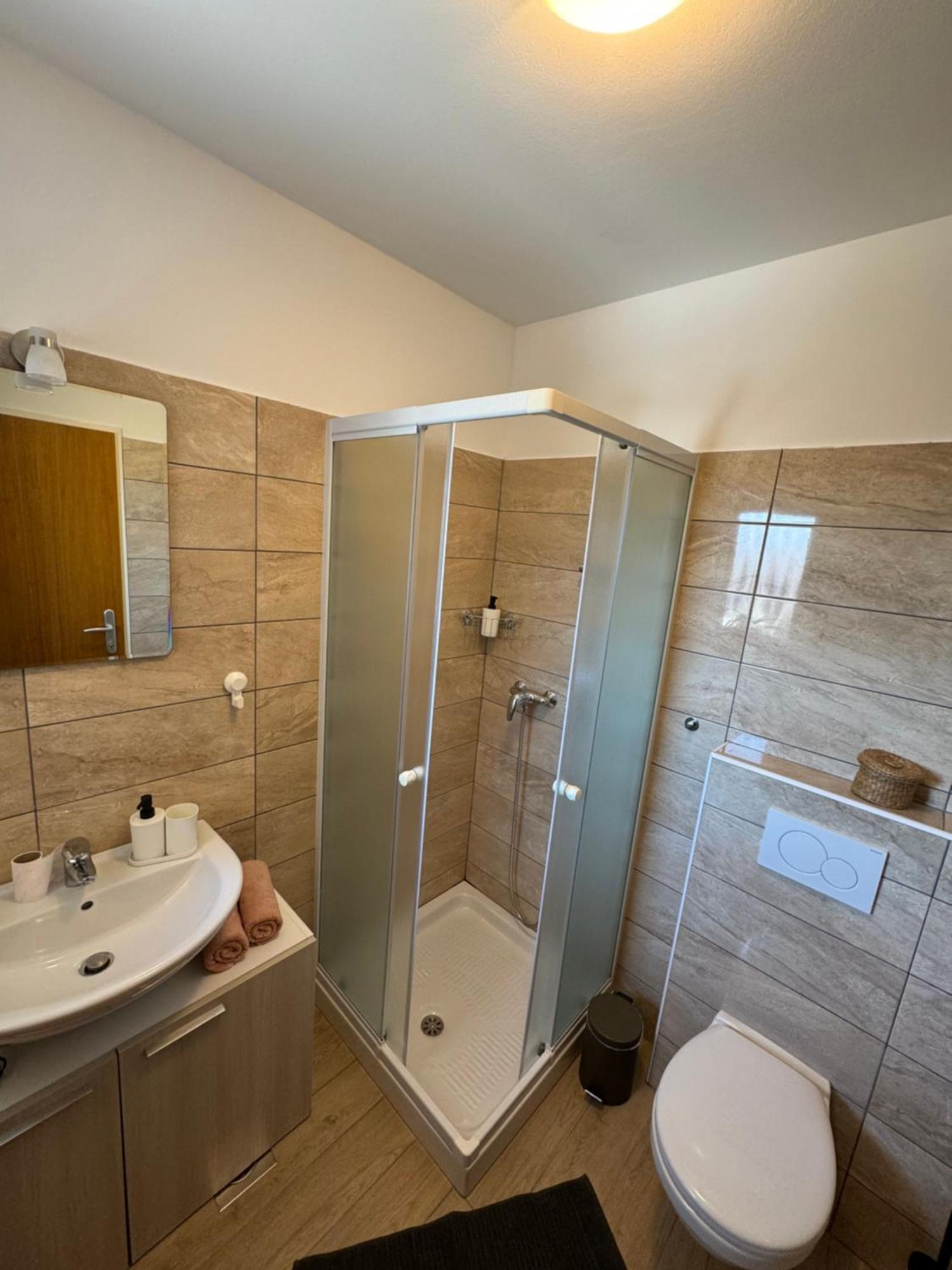 Santomas Apartments Smarje  Ngoại thất bức ảnh