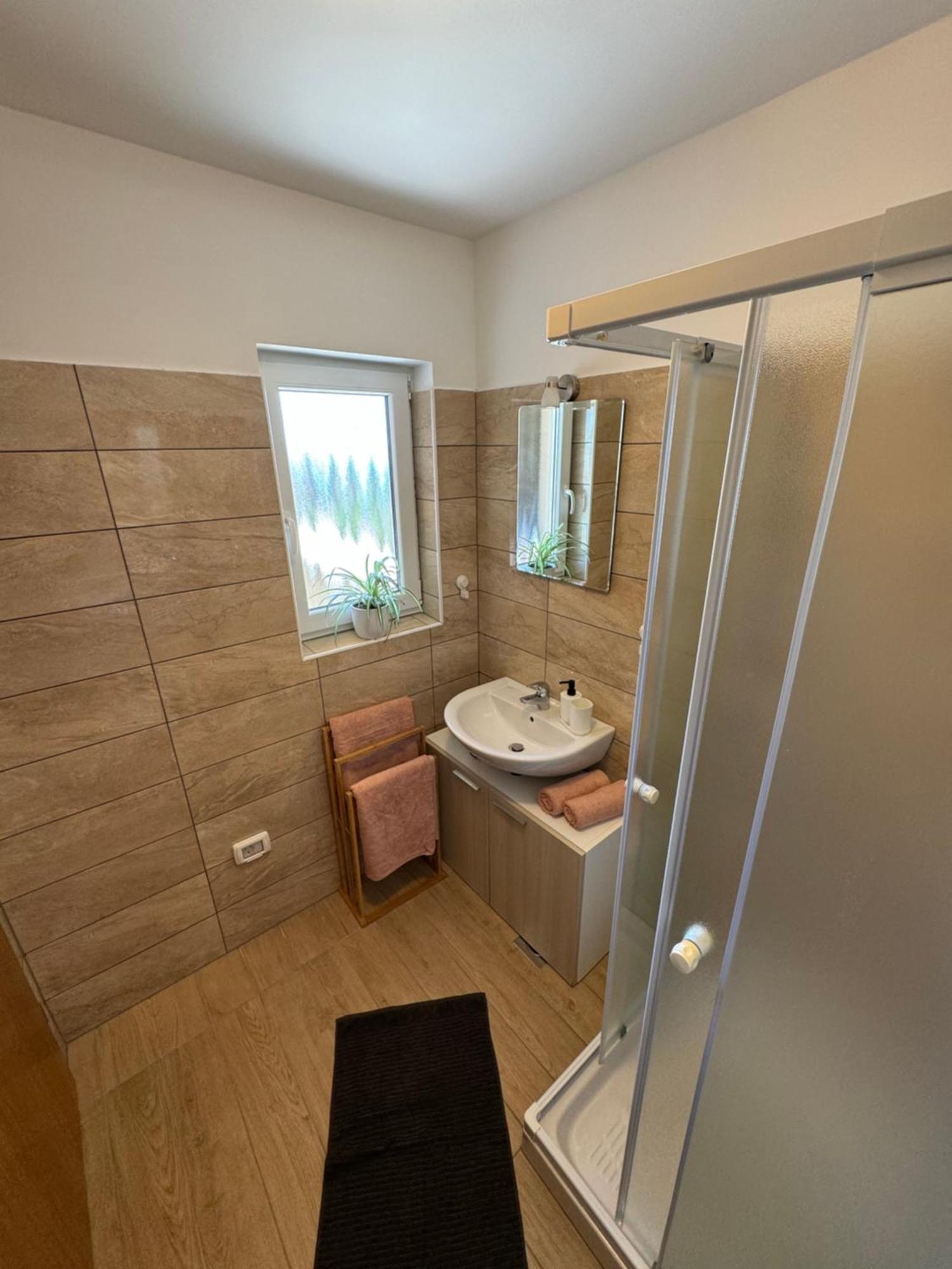 Santomas Apartments Smarje  Ngoại thất bức ảnh